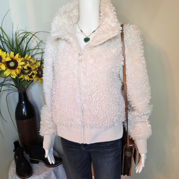 Zara Cream Teddy Jacket - Picture 2 of 7